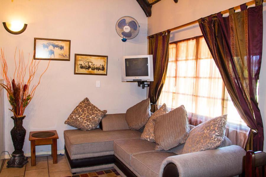 Aristo Manor Self-Catering Accommodation Richards Bay Exterior foto