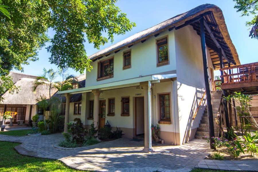 Aristo Manor Self-Catering Accommodation Richards Bay Exterior foto